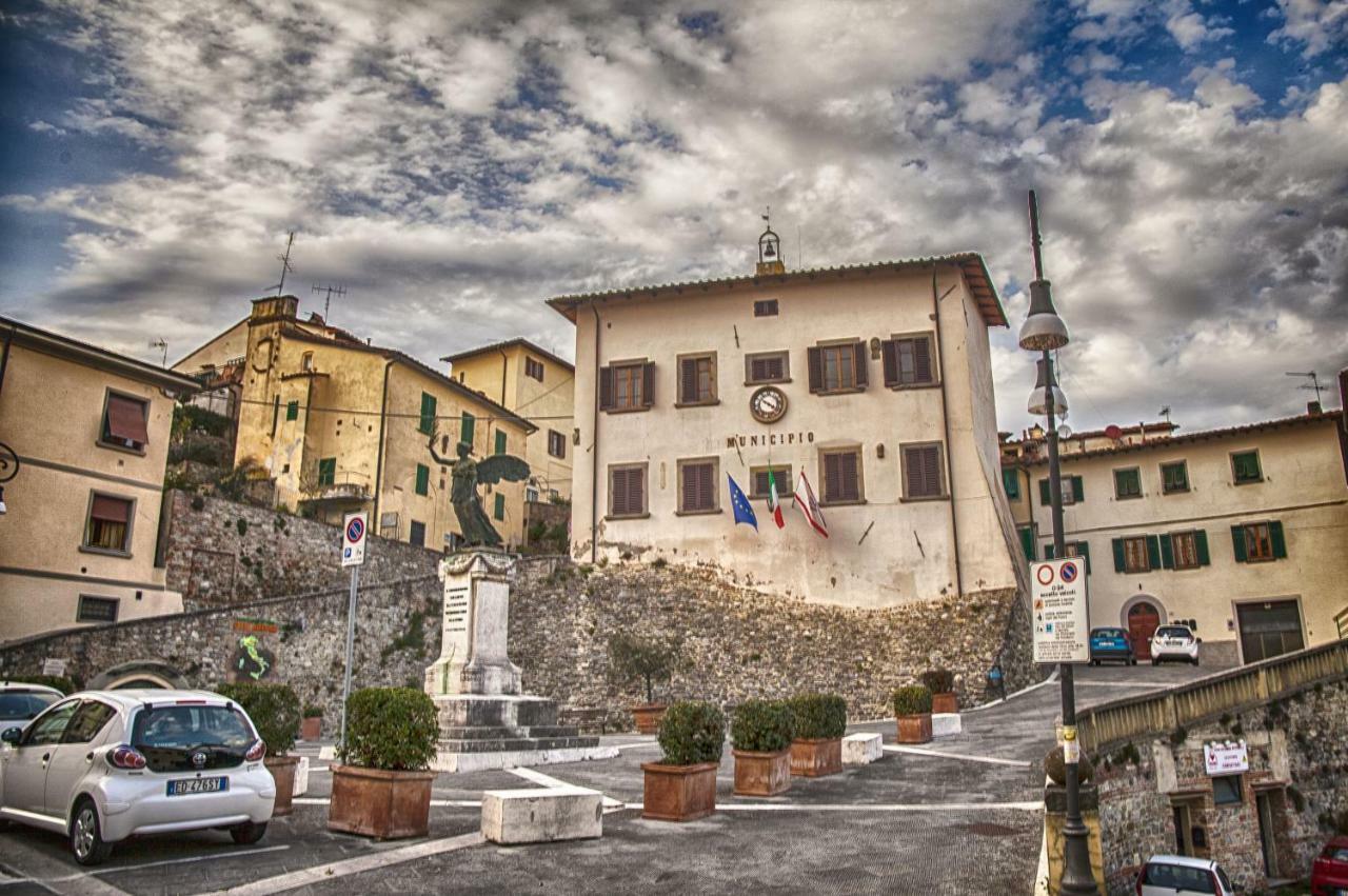 Il Castello Leilighet Bucine Eksteriør bilde